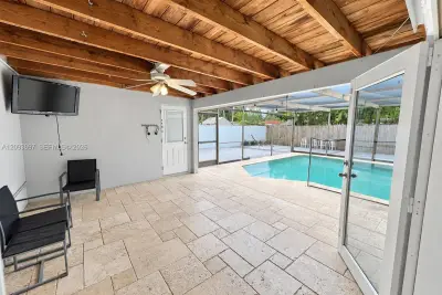 5714 Greene St, Hollywood: photo 1 of 15