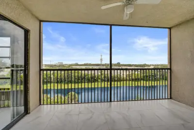 2200 S Cypress Bend Dr #707, Pompano Beach: photo 1 of 65