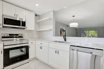 2202 Lucaya Bend #G2, Coconut Creek: photo 1 of 43