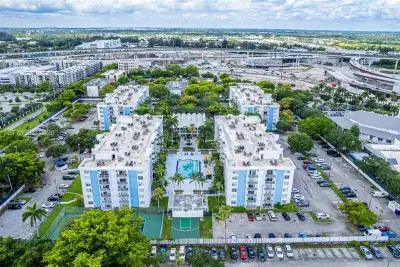 482 NW 165th St Rd #A-201, Miami: photo 1 of 28