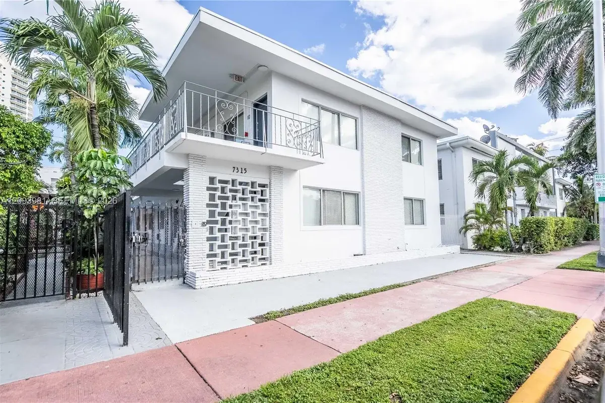 7315 Harding Ave #10, Miami Beach: photo 1 of 16
