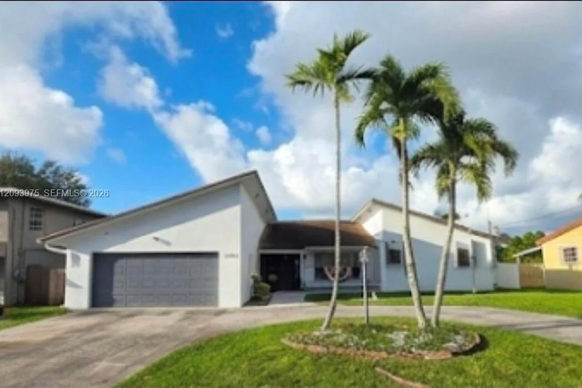 3950 SW 4th St, Coral Gables: photo 1 of 6