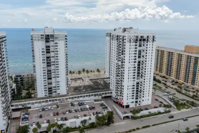 2401 S Ocean Dr #305, Hollywood: photo 1 of 29