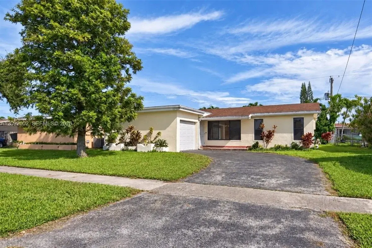 11731 NW 30th Pl, Sunrise: photo 1 of 25
