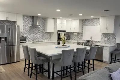 4103 NW 79th Ave, Sunrise: photo 1 of 39