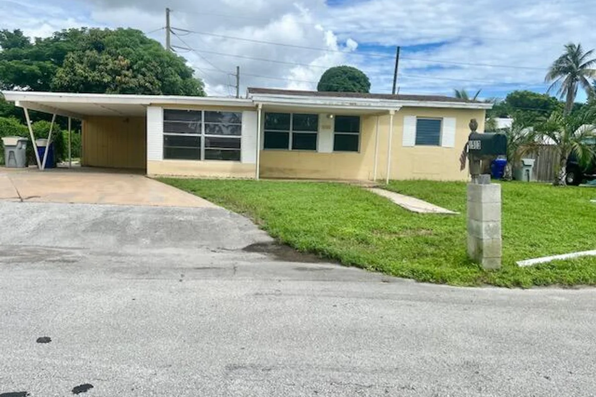 1513 NE 27th Ct, Pompano Beach: photo 1 of 32