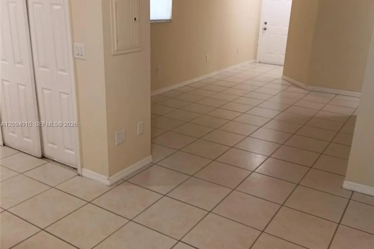 2920 SE 12th Rd #206-30, Homestead: photo 1 of 14