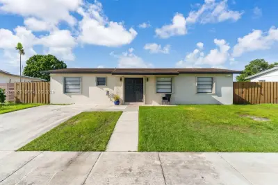15105 SW 305th Ter, Homestead: photo 1 of 36