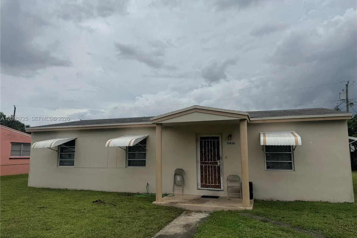 15830 NW 18th Ct, Miami Gardens: photo 1 of 11