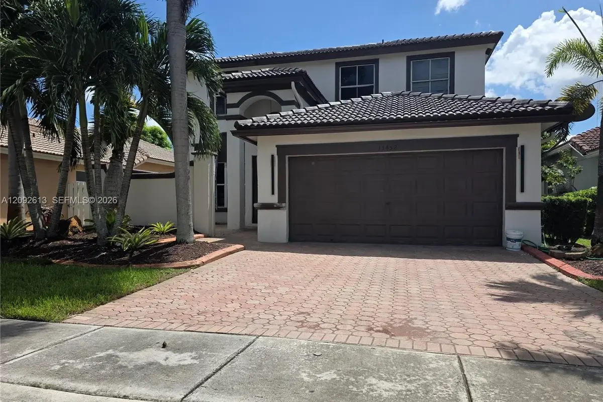 13452 SW 26th St, Miramar: photo 1 of 43