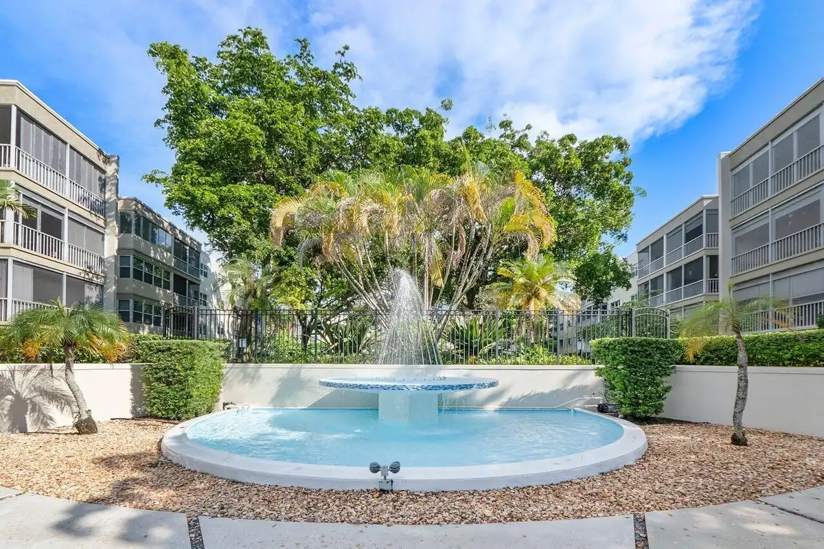 6731 Cypress Rd #205, Plantation: photo 1 of 42