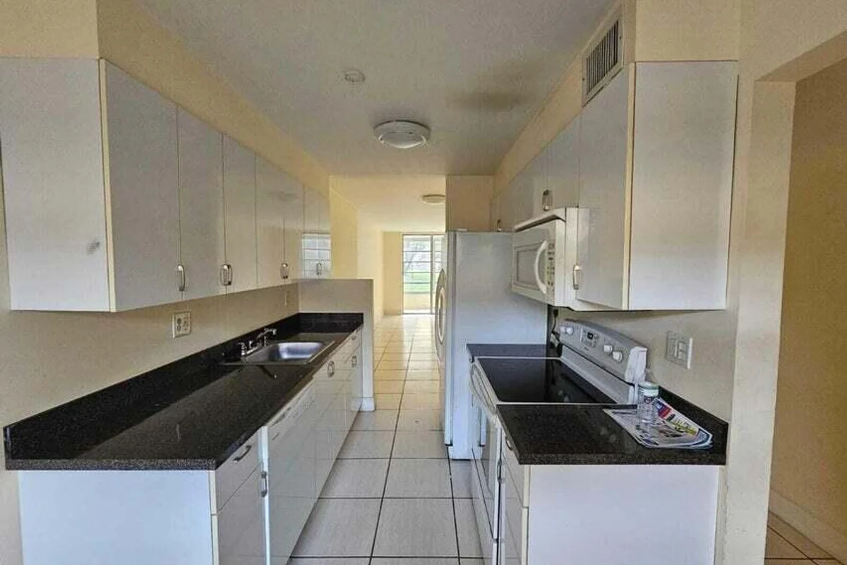 3099 NW 48th Ave #155, Lauderdale Lakes: photo 1 of 13