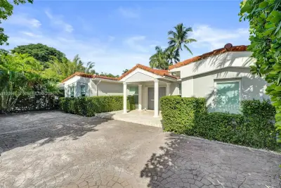 4726 Alton Rd, Miami Beach: photo 1 of 66