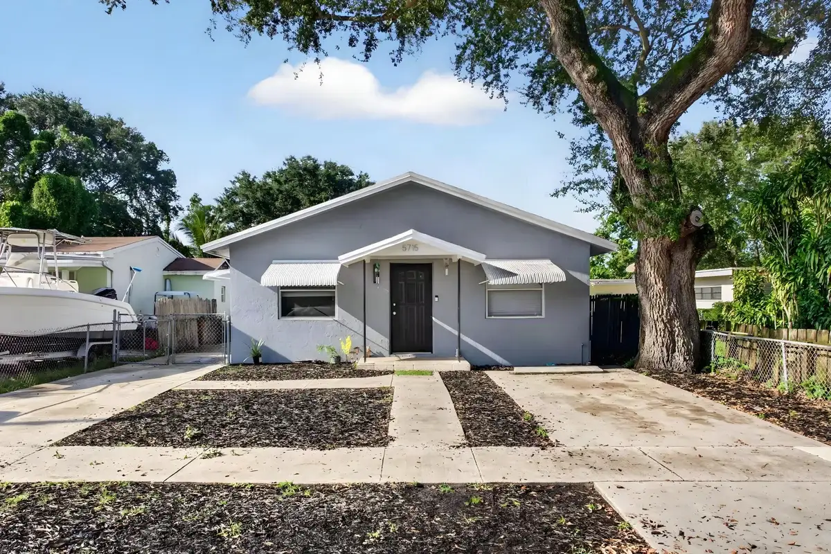 5715 Garfield St, Hollywood: photo 1 of 41