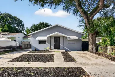 5715 Garfield St, Hollywood: photo 1 of 41