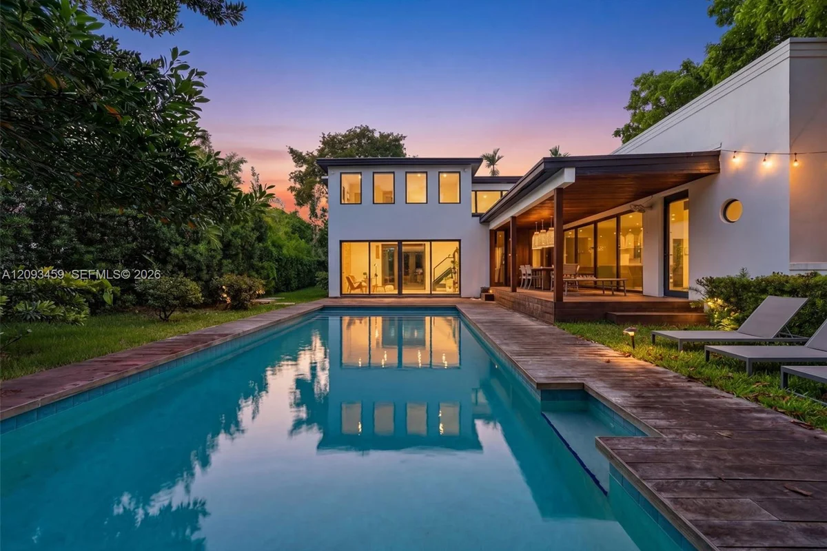 4353 Alton Rd, Miami Beach: photo 1 of 36