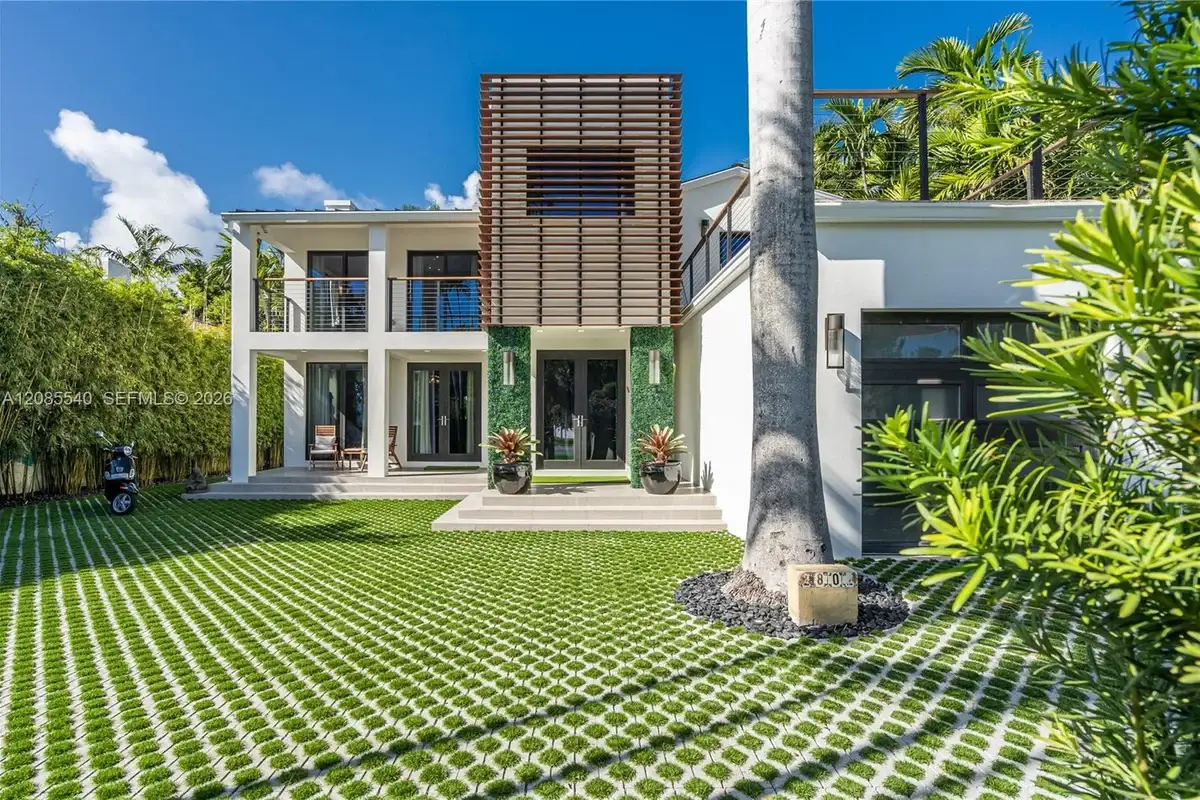 2802 Prairie Ave, Miami Beach: photo 1 of 42