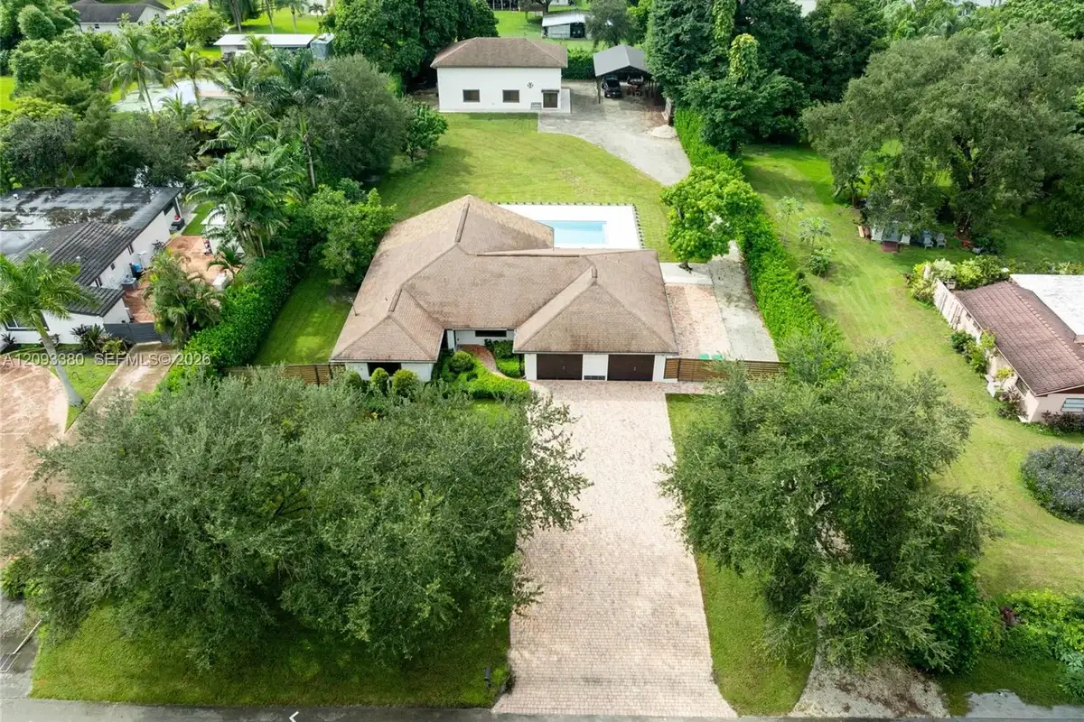 14390 SW 24th St, Davie: photo 1 of 60