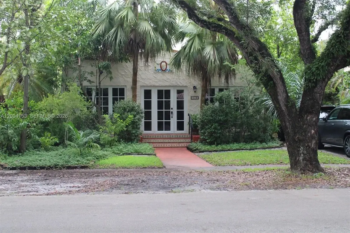 613 Navarre Ave, Coral Gables: photo 1 of 27