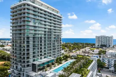 580 72nd St #813, Miami Beach: photo 1 of 18