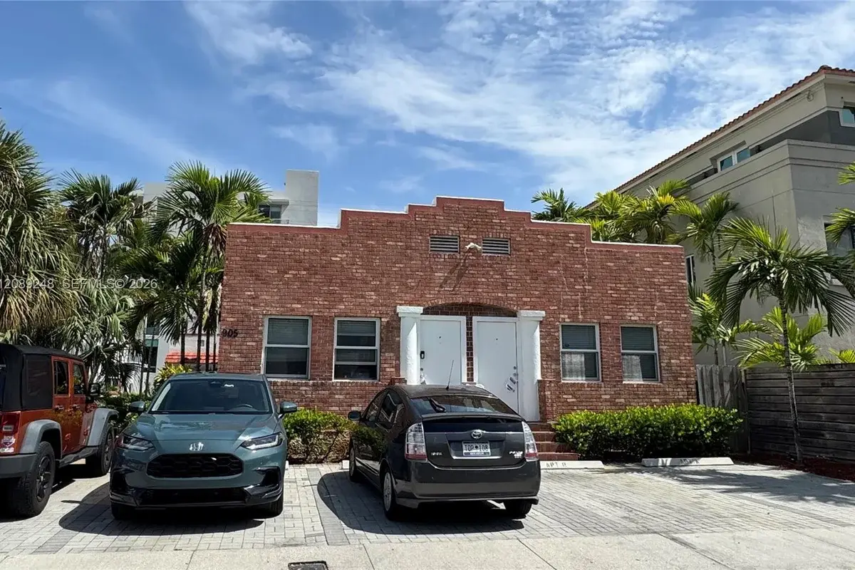 905 SE 2nd Ct #B, Fort Lauderdale: photo 1 of 10