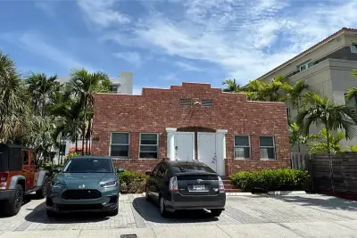 905 SE 2nd Ct #B, Fort Lauderdale: photo 1 of 10