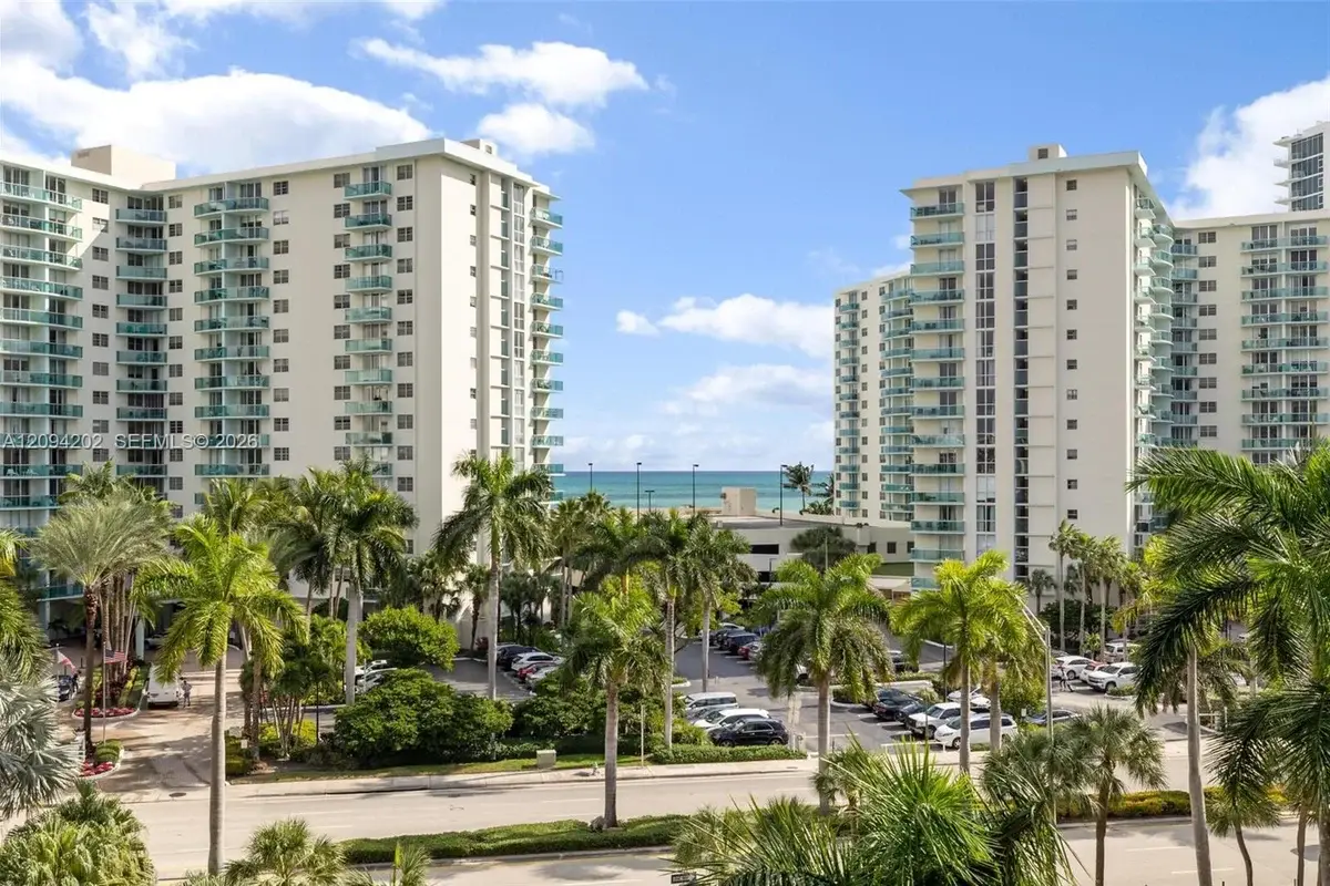 3800 S Ocean Dr #516, Hollywood: photo 1 of 22
