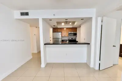 850 N Miami Ave #W-2002, Miami: photo 1 of 39