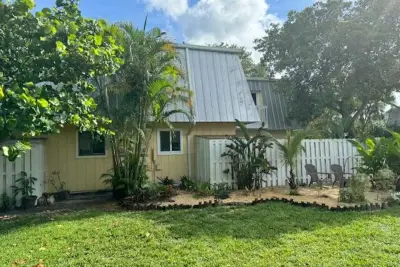 141 E Riverside Dr #10D, Jupiter: photo 1 of 35