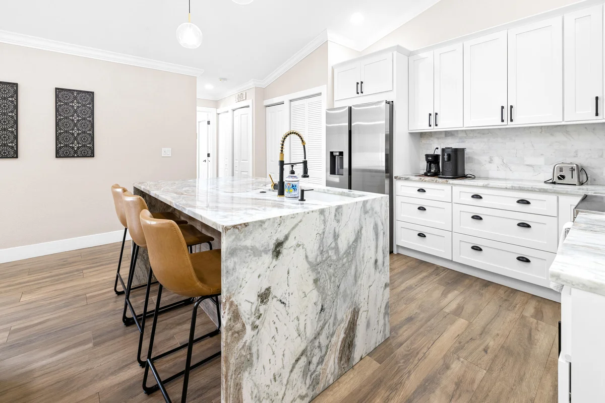 1672 Hawthorne Pl, Wellington: photo 1 of 23