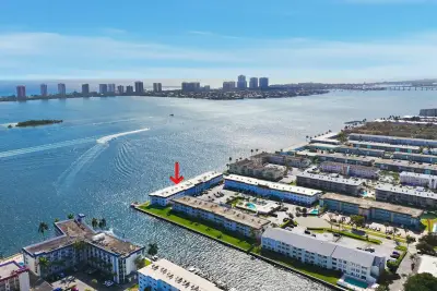 100 Shore Ct #104, North Palm Beach: photo 1 of 40