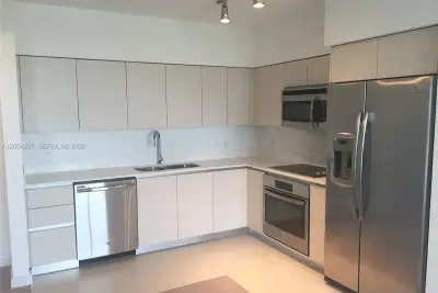 4250 Biscayne Blvd #1211, Miami: photo 1 of 15
