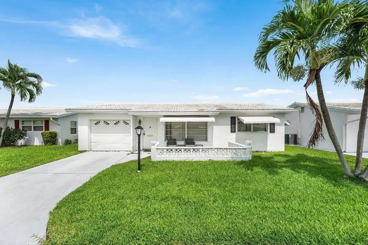 1005 Siesta Ave, Boynton Beach: photo 1 of 36