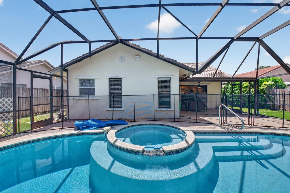 7523 Silver Woods Ct, Boca Raton: photo 1 of 40