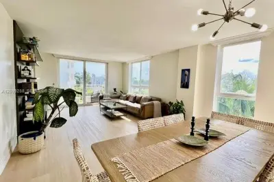 9721 E Bay Harbor Dr #5A, Bay Harbor Islands: photo 1 of 36