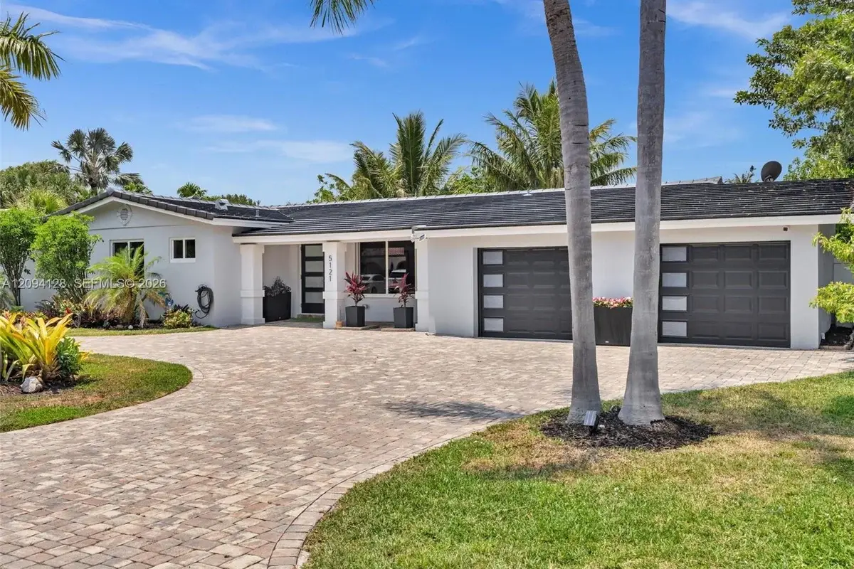 5121 NE 30th Ter, Lighthouse Point: photo 1 of 39