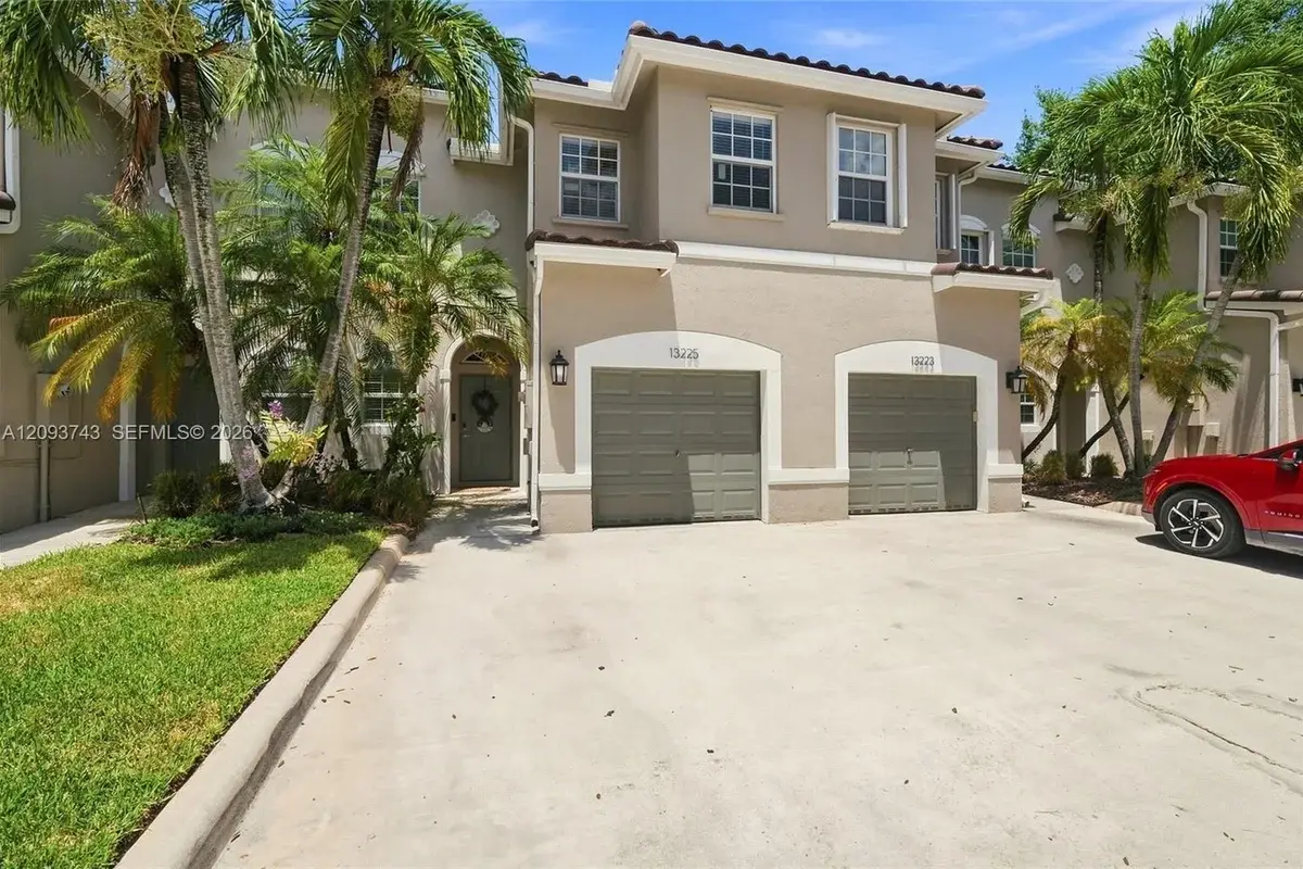 13225 NW 7th Dr, Plantation: photo 1 of 42