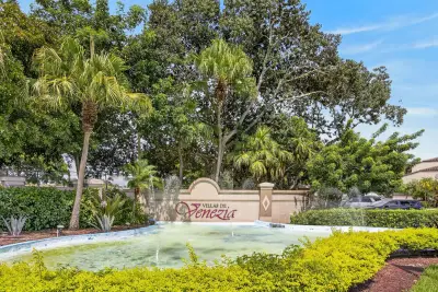 9919 Nob Hill Ct, Sunrise: photo 1 of 30