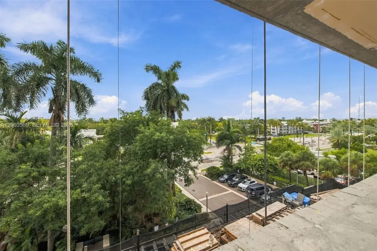 10185 Collins Ave #506, Bal Harbour: photo 1 of 26
