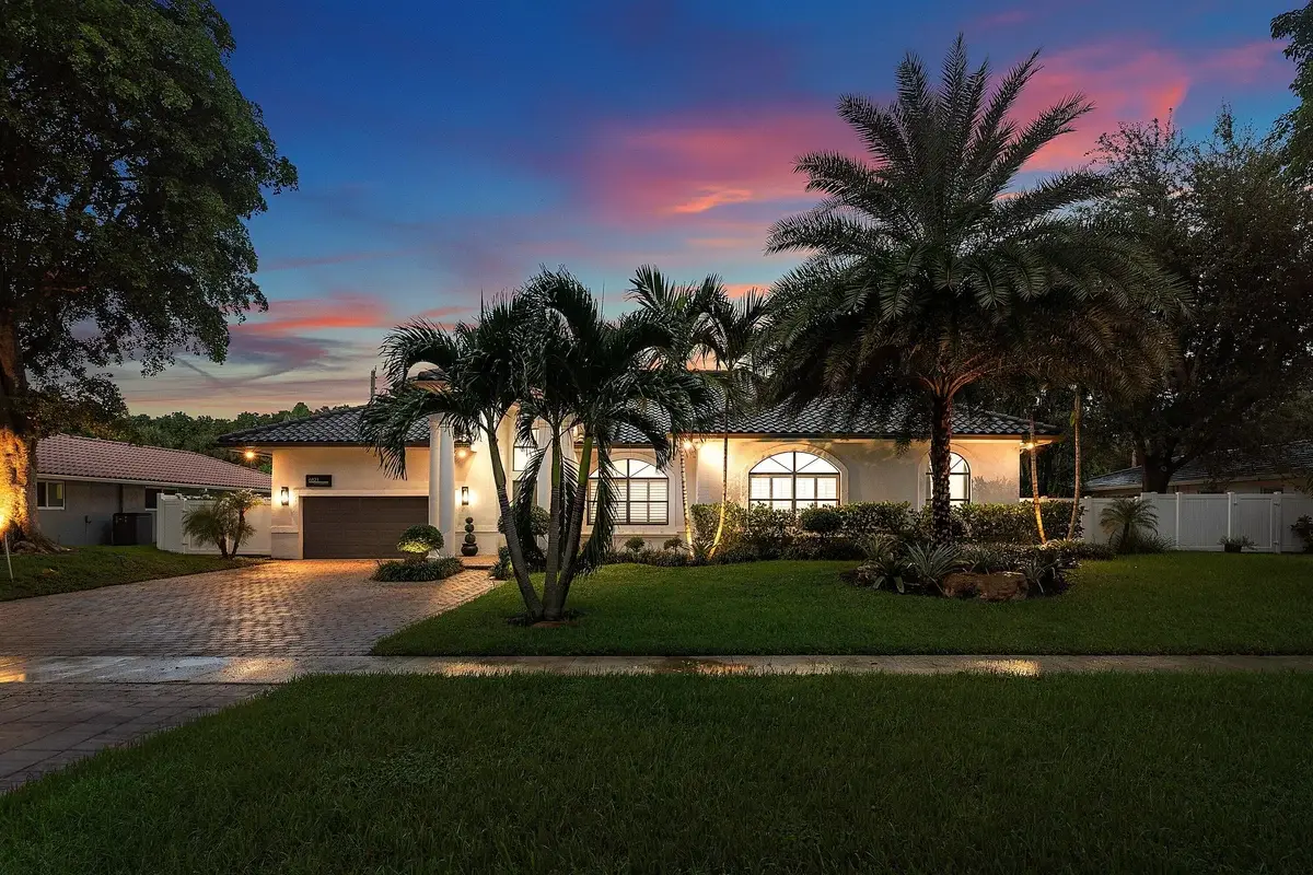 6821 N Grande Dr, Boca Raton: photo 1 of 56