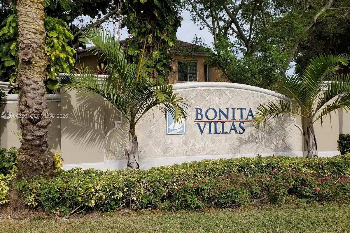 14320 SW 120th Ct #6-9, Miami: photo 1 of 21