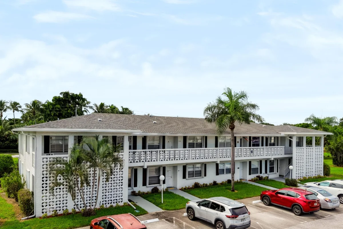 2860 SW 13th St #202, Delray Beach: photo 1 of 1