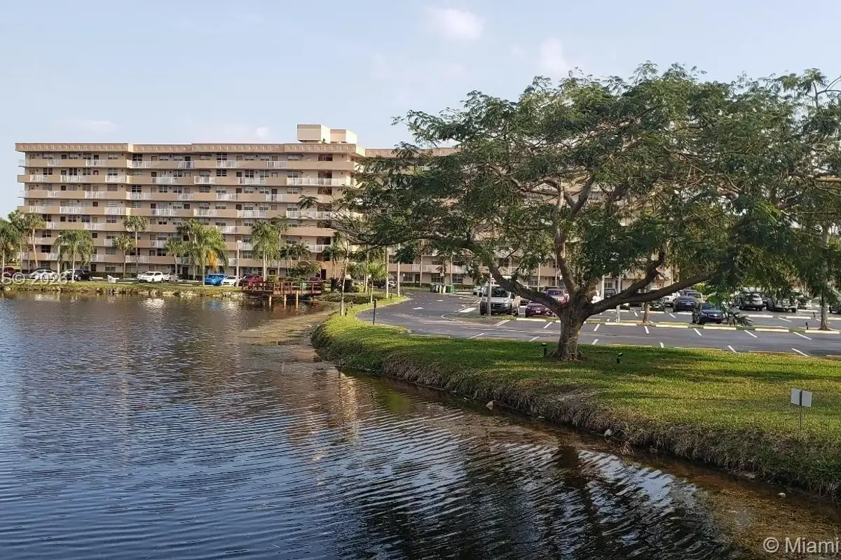 250 Jacaranda Dr #305, Plantation: photo 1 of 15