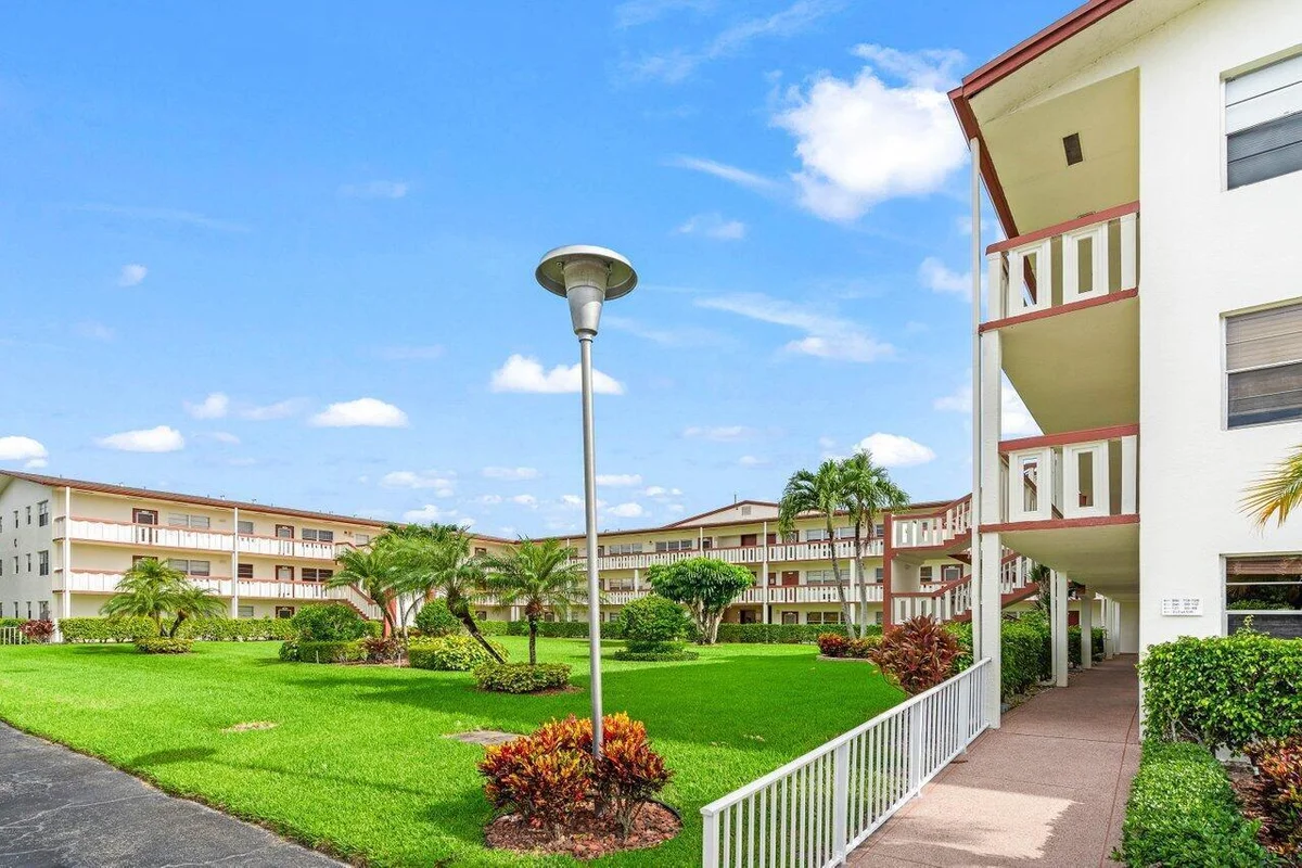 105 Brighton C, Boca Raton: photo 1 of 23