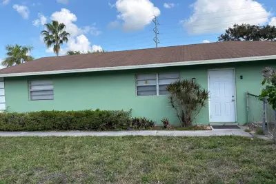 5954 Bahama Ct, West Palm Beach: photo 1 of 6