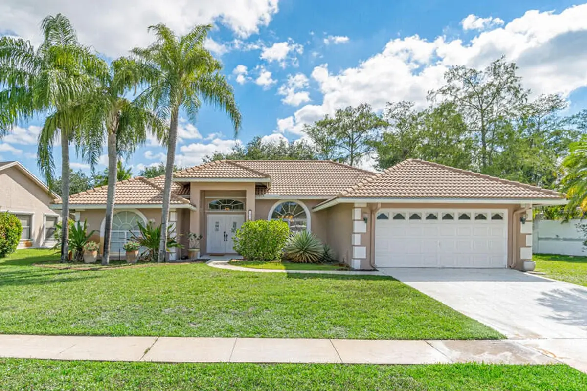 1840 Hollyhock Rd, Wellington: photo 1 of 23