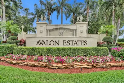 7907 Lando Ave, Boynton Beach: photo 1 of 101