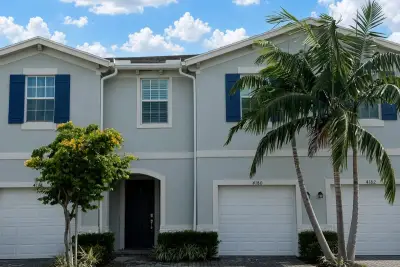 4180 Lagoon Shore Dr, Lake Worth: photo 1 of 30