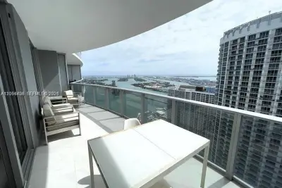 488 NE 18th St #4602, Miami: photo 1 of 4
