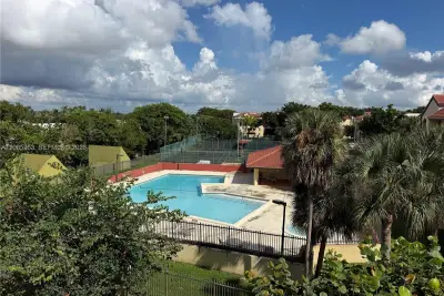 9010 SW 125th Ave #G405, Miami: photo 1 of 12